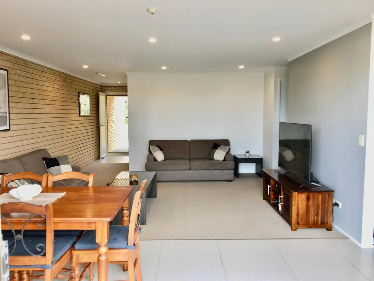 Appartamento Seascapeatalexbeach Budget Accomodation Alexandra Headland Australia